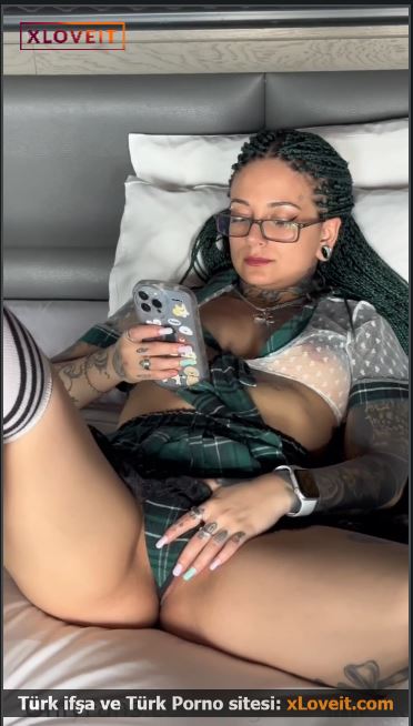 Yağmur Şimşek ifşa Okuldan gelir gelmez amını okşadı